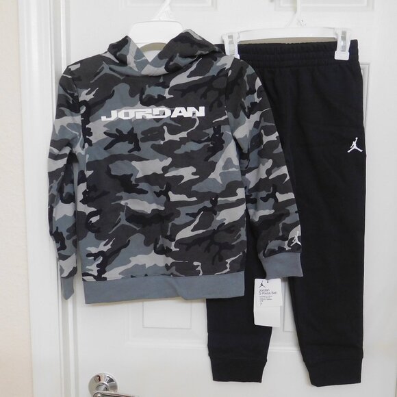 NWT 2pc Jordan Gray Camouflage Hooded Sweatshirt & Joggers Set sz 4 - Picture 1 of 1